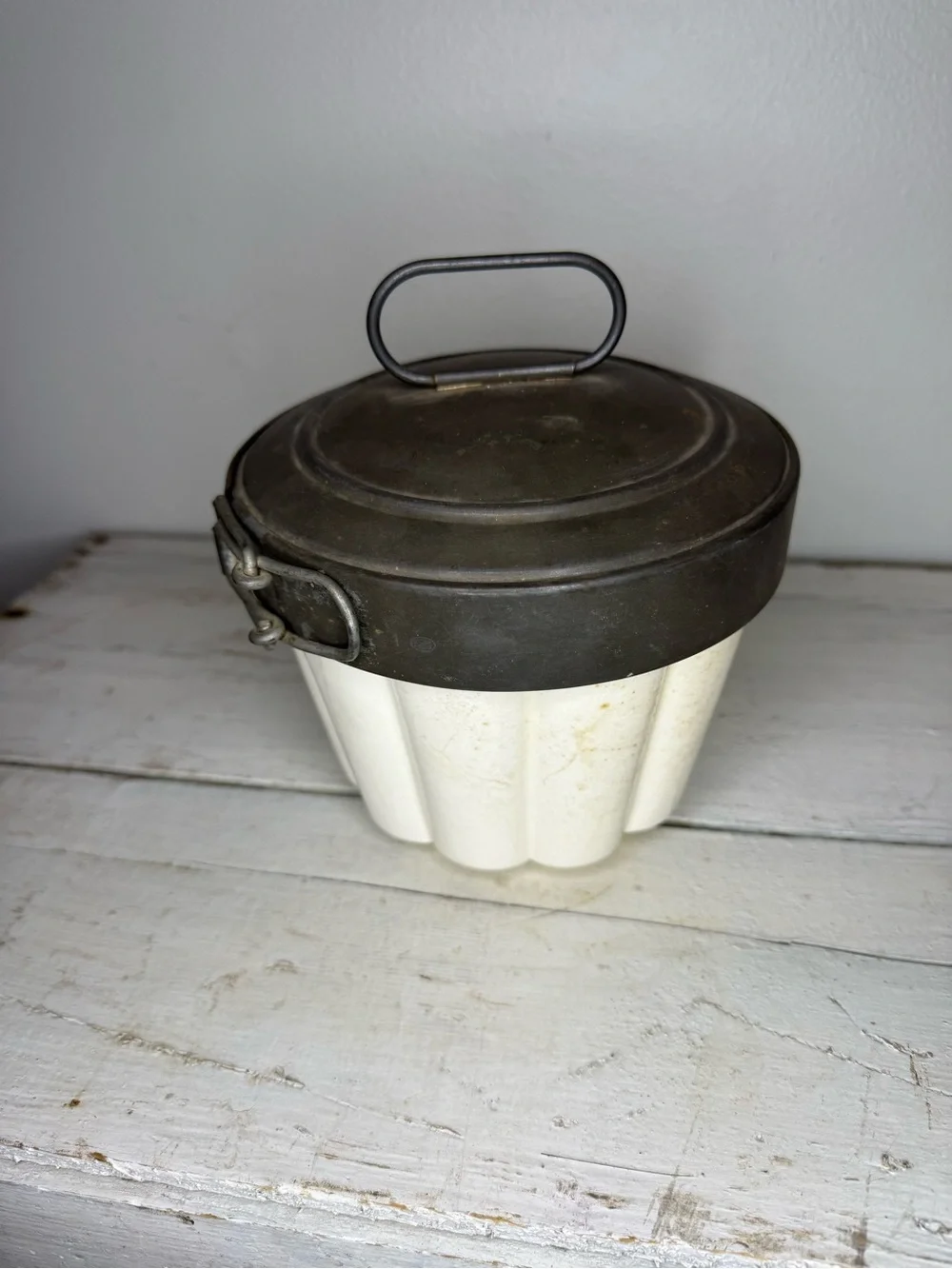 Antique Creamy White German Steam Pudding Mold w/ Tin Lid & Side Locking Latch